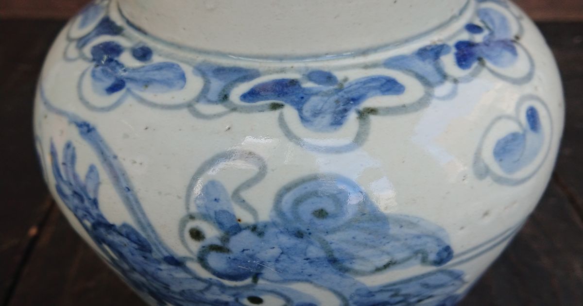 福岡久留米の古美術観古堂は、李朝壺等の朝鮮陶磁器を高値で買取