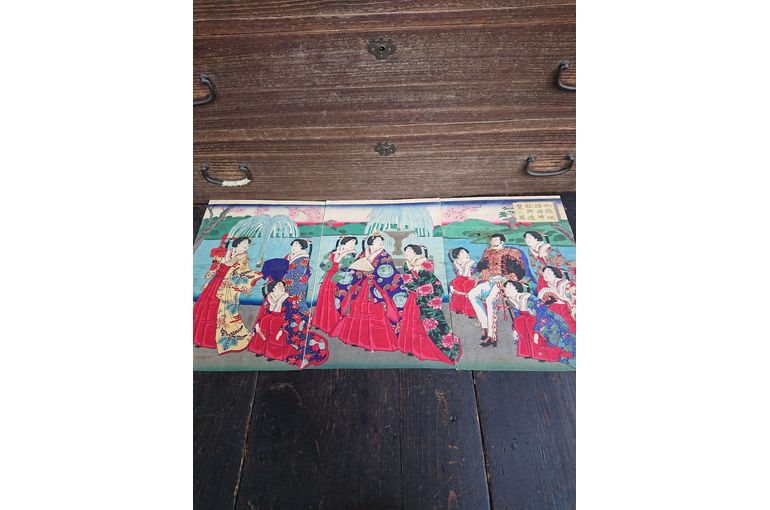 浮世絵、九段坂靖国神社御遊覧之圖三枚綴り繋がってます。歌川国明画、13年明治出版 浮世絵、九段坂靖国神社御遊覧之圖三枚綴り繋がってます。歌川