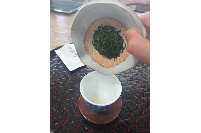 《おかみのブログ編》石臼の中でも抹茶作りに特化した茶臼の構造や工夫に驚き‼️茶臼買取しました👍久留米の観古堂