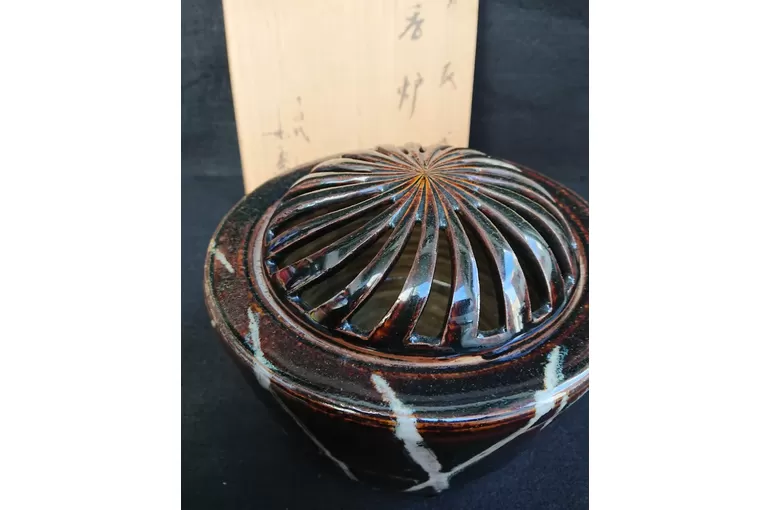 香炉