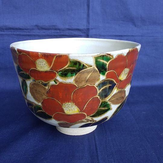 安曇野窯　麗華　椿之図茶碗