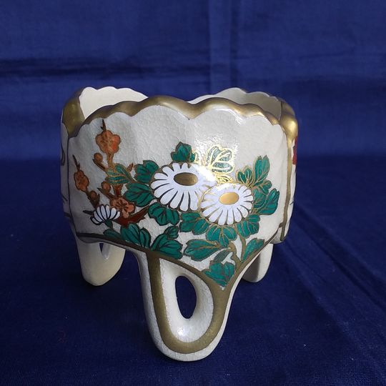 清閑寺窯造　色絵銀杏草花蓋置