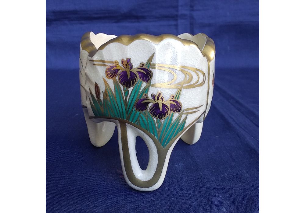 清閑寺窯造　色絵銀杏草花蓋置